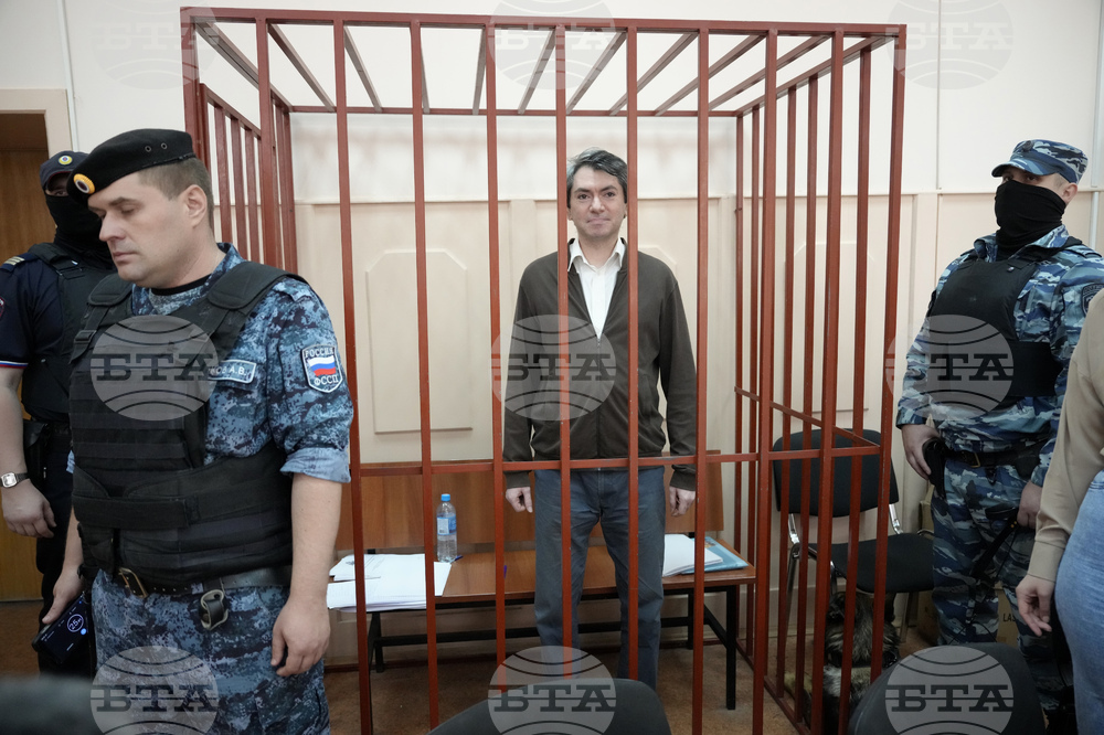 Независимо руско движение за наблюдение на изборите обяви, че спира работа, след като съпредседателят му бе осъден през май