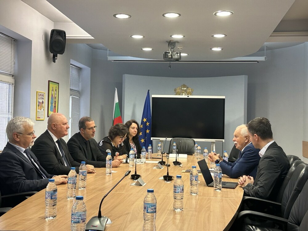 МОН: Обсъжда се партньорство на български научни организации с водещи германски изследователски центрове