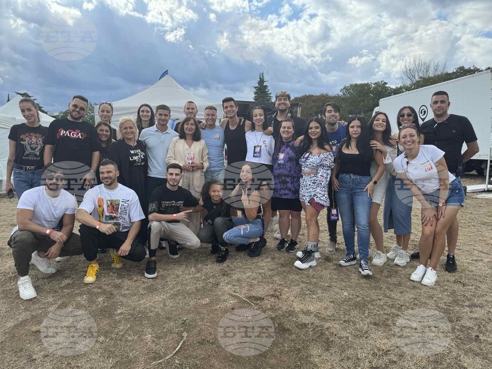 Зам.-кметът Надежда Чакърова: Мащабният фестивал TEEN BOOM FEST е подаръкът ви от Община Стара Загора за първия учебен ден