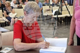 Бургас - проф. Искра Баева - книга " Личностите, които определиха нашата съдба" - представяне