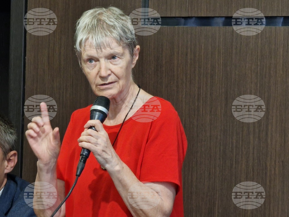 Бургас - проф. Искра Баева - книга " Личностите, които определиха нашата съдба" - представяне