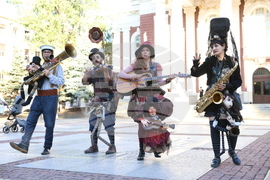 13-ти Международен фестивал за уличен и куклен театър „Панаир на куклите“ - откриване