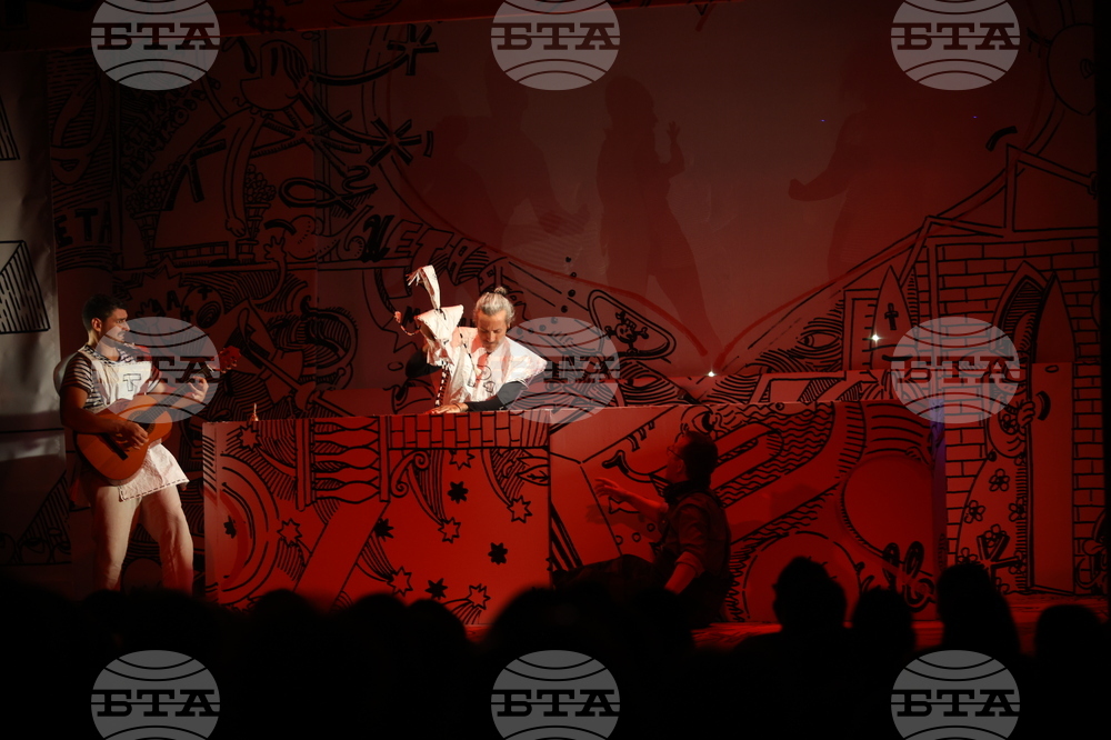 13-ти Международен фестивал за уличен и куклен театър „Панаир на куклите“ - откриване