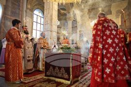 Бургас - Кръстовден - Сливенски митрополит Арсений - служба