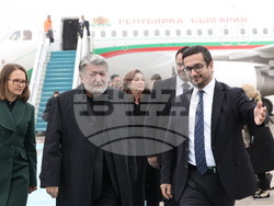 Снимка: Народно събрание - Българска парламентарна делегация, водена от председателя на Народното събрание Вежди Рашидов, пристигна на официално посещение в Република Турция