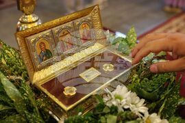 Бургас - Кръстовден - частица от Светия кръст - поклонение