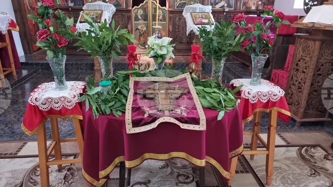 Каварна - литургия - Кръстовден