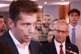 "Продължаваме промяната" учредява "Младежи за Промяната"