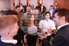 "Продължаваме промяната" учредява "Младежи за Промяната"