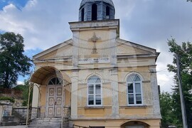 Шумен - Кръстовден – литургия