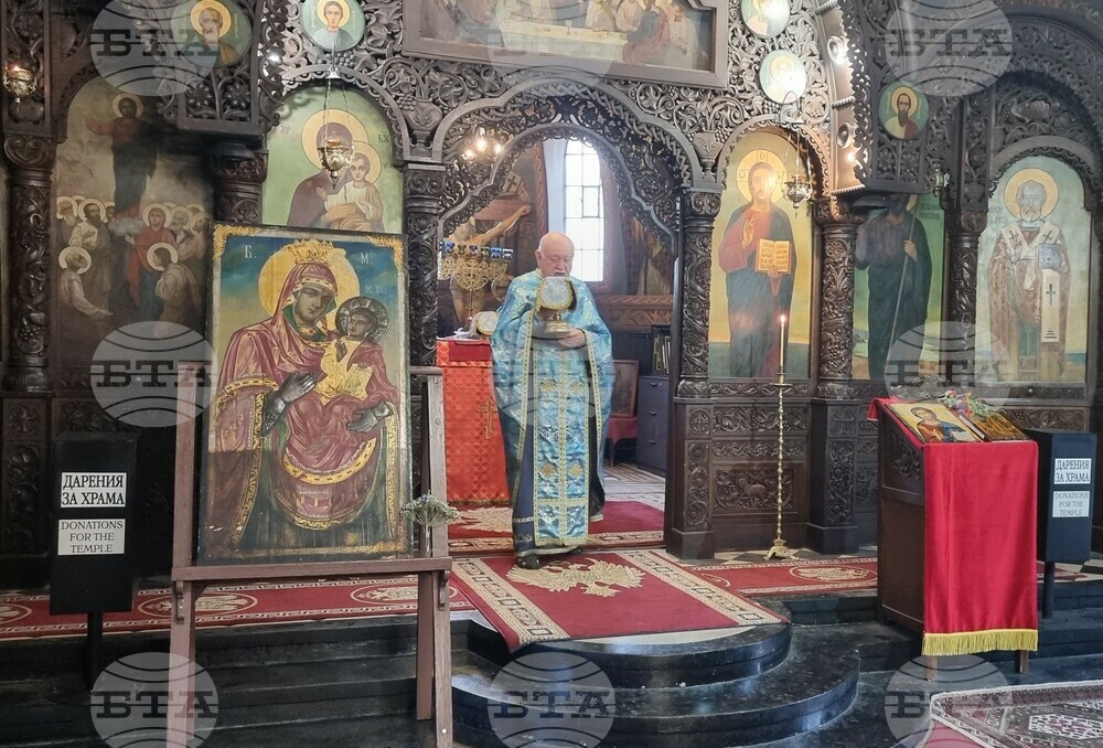 Шумен - Кръстовден – литургия