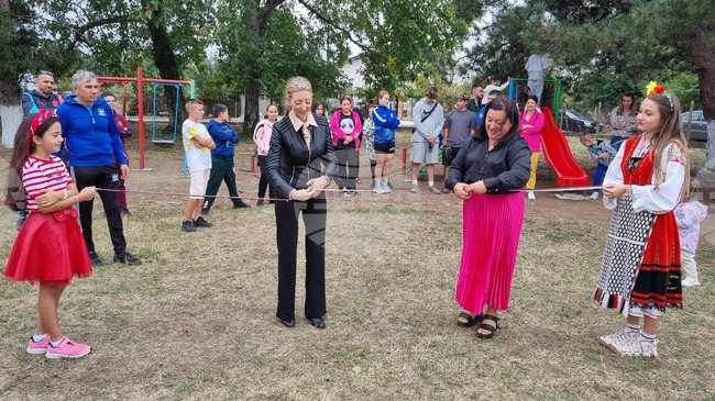 Село Ловец - спортна площадка - откриване