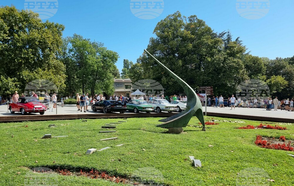 Варна - конкурс - ретро автомобили