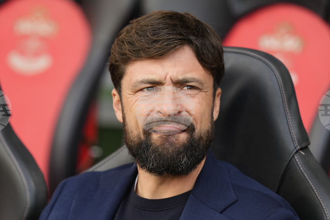 Саутхямптън уволни Ръсел Мартин