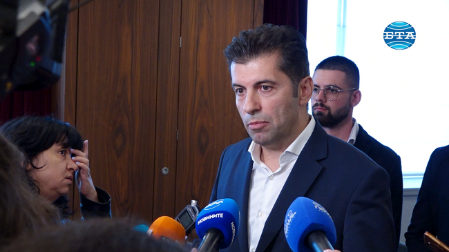 Кирил Петков заяви, че не трябва да се отстъпва от предвиденото в т.нар. френско предложение за Република Северна Македония