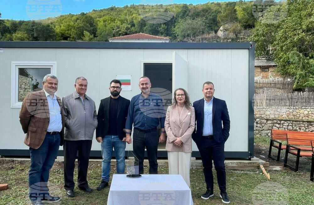 АТА: Фондация Българска Памет направи ново голямо дарение на албанската община Пустец