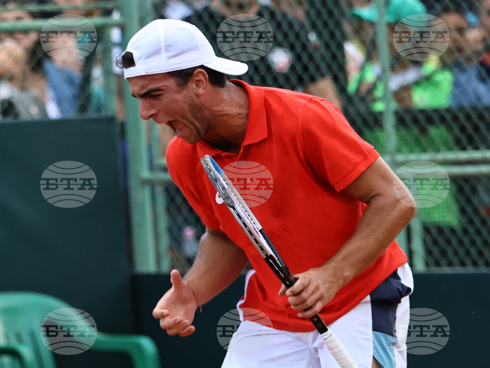 Янаки Милев преодоля квалификациите и се класира за основната схема на турнир по тенис от сериите "Чалънджър" в Германия