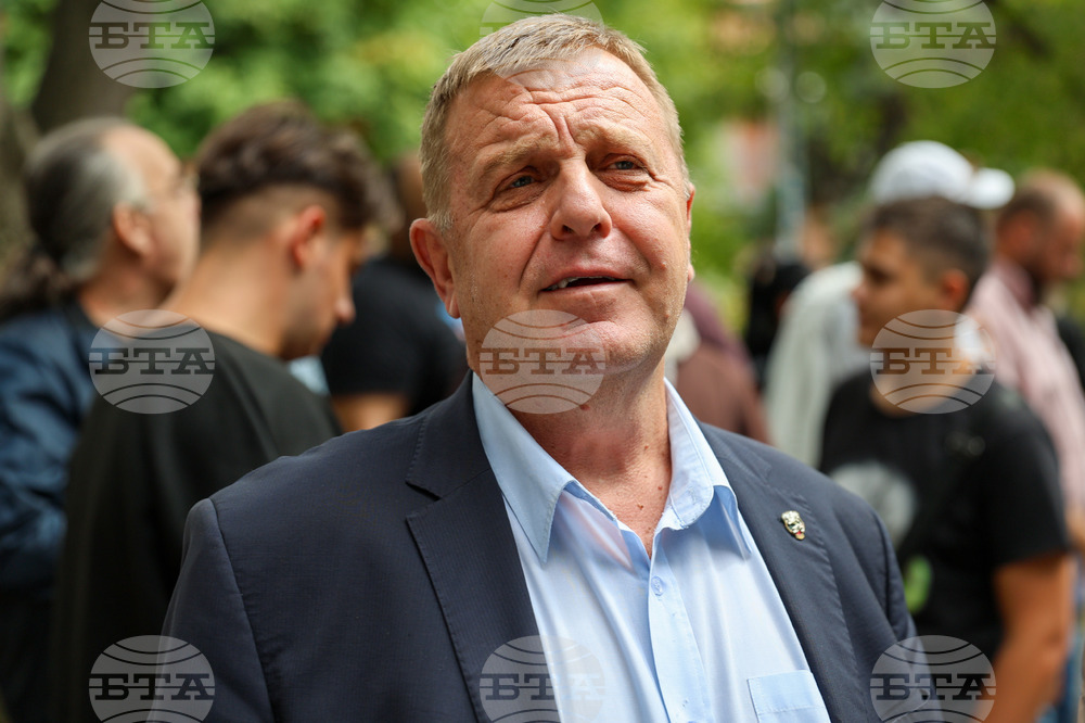 Красимир Каракачанов предупреди, че следващият протест на ВМРО ще затвори и трите гранични пункта с Република Северна Македония