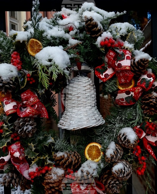 Читалището в Стража търси „Най-добре украсен коледен дом“ в национален конкурс