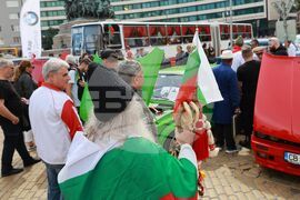 Ретро автомобили - парад