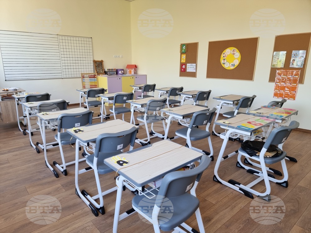 Ловеч - Основно частно училище „Св. Седмочисленици“ - нова сграда