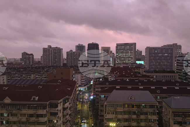 Руските власти обявиха извънредно положение в северната част на Курилските острови, Шанхай е под двойна заплаха