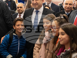 Президентът Румен Радев участва в традиционния ритуал за запалване на свещите по случай Ханука