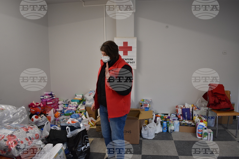 Българският червен кръст започна раздаването на продукти на уязвими български граждани в област Велико Търново