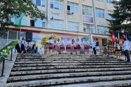 Добрич - училище „Димитър Талев" - първи учебен ден