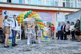 Добрич - училище „Димитър Талев" - първи учебен ден