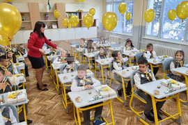 Добрич - училище „Димитър Талев" - първи учебен ден