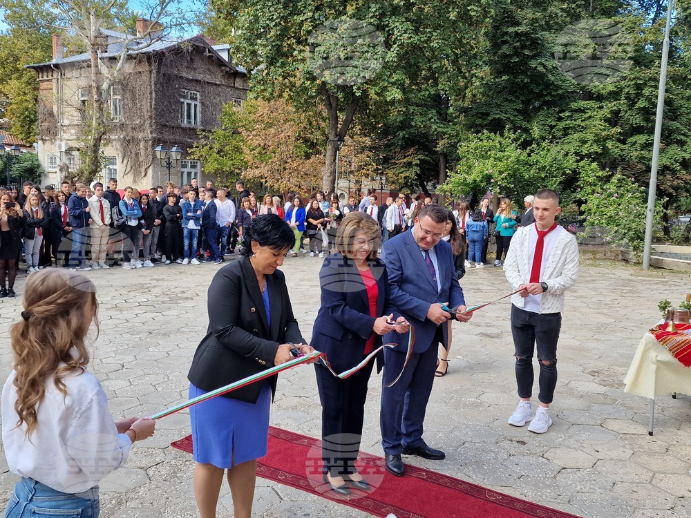 Свищов - Виолета Коритарова - откриване на новата учебна година