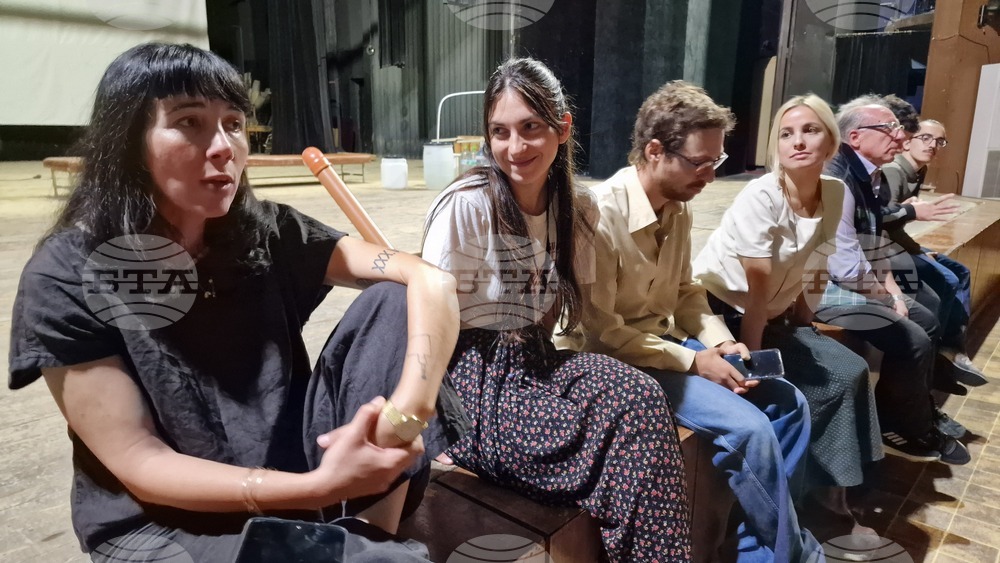 Шумен - "Няма" - спектакъл - актьори