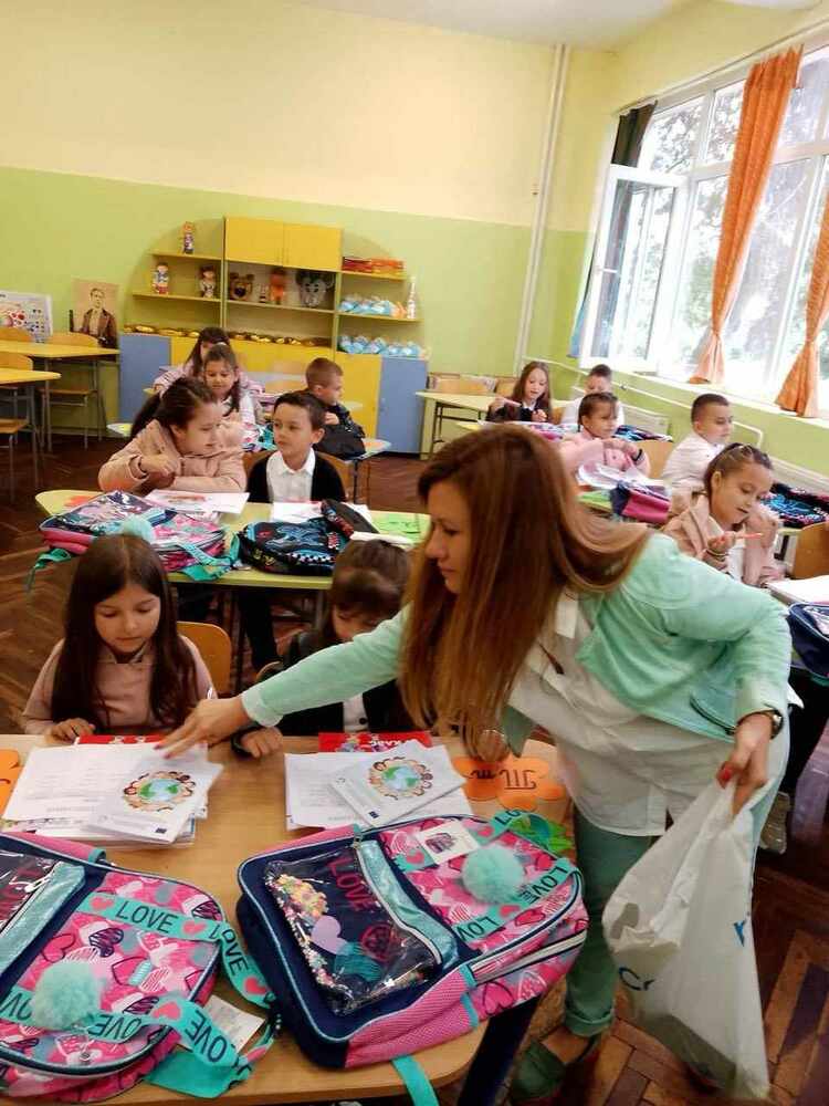 Приключения по пътя на знанието и мъдростта пожела кметът на Опака на учениците в общината
