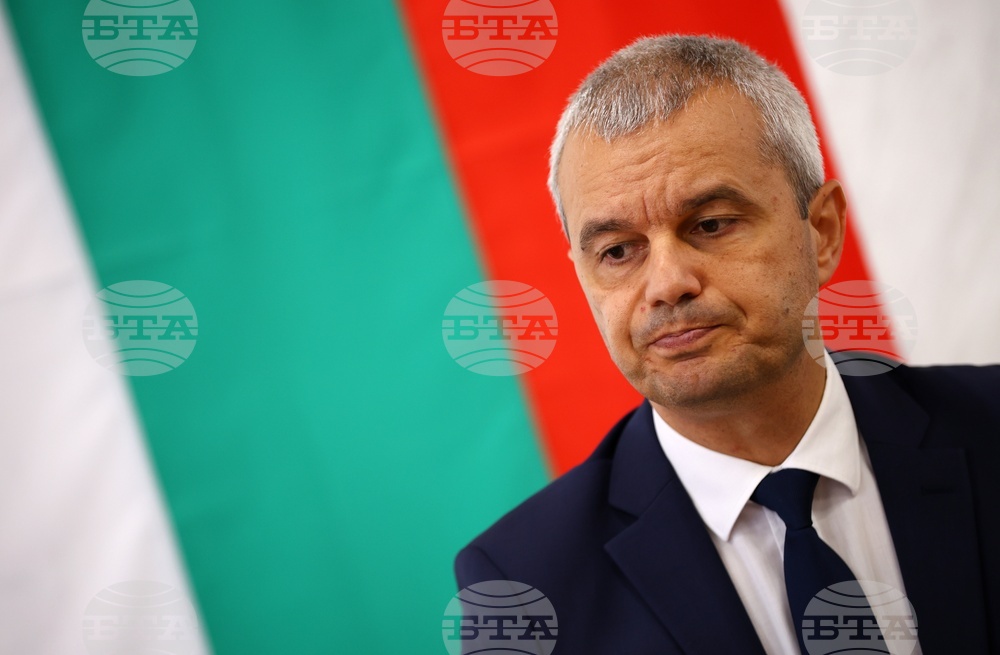 Историята помни героите, а не предателите, заяви лидерът на „Възраждане“ Костадин Костадинов