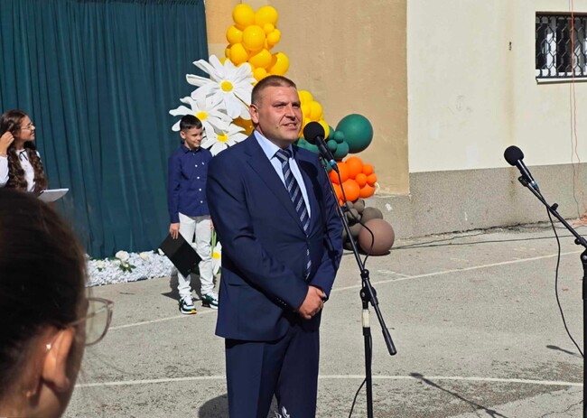 С много настроение, песни и стихове започна новата учебна 2024/2025 година в община Плевен