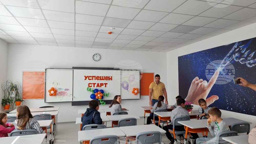 Общо 15 училища от област Враца ще бъдат финансирани по Националната програма „България – образователни маршрути“ за следващата учебна година