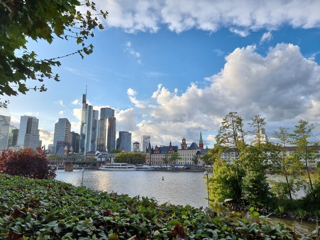 "Оракъл" инвестира 2 млрд. долара в Германия в отговор на търсенето на изкуствен интелект 