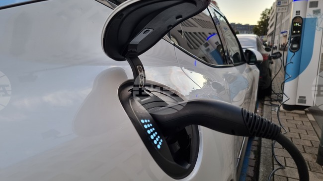 Ръст от 151 процента при новорегистрираните електромобили в Албания през първите месеци на 2026 г. 