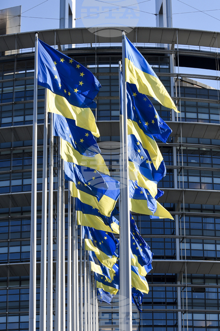 Експерти от ЕС пристигнаха в Украйна, за да инспектират тръбопровода "Дружба", заяви Киев