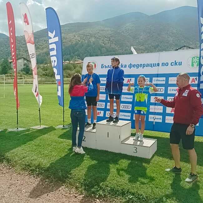 Ски бегачите на Банско с високи постижения в последните стартове от летния Държавен и международен календар