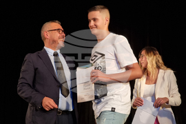 Ямбол - връчване на стипендии и финансови стимули на изявени ученици и студенти от община Тунджа