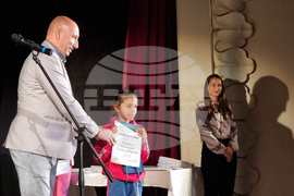 Ямбол - връчване на стипендии и финансови стимули на изявени ученици и студенти от община Тунджа