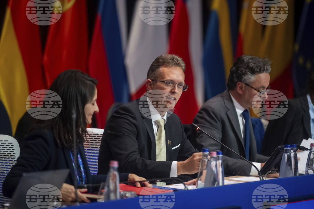 МТИ: Унгарските семейства ще разполагат с допълнителни над 100 000 форинта месечно след освобождаване на майките от данъка върху доходите