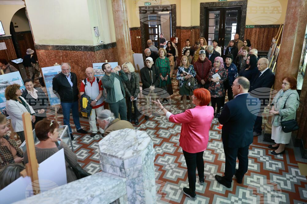 Фотодокументална изложба „Призванието да бъдеш кмет“