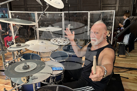 Добрич - Майк Терана - американски барабанист