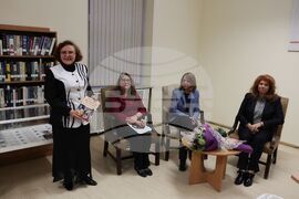 Вицепрезидент - Катя Зографова - книга - представяне