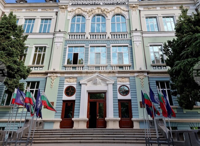 Студенти от Икономическия и Медицинския университет във Варна инициират благотворителен великденски концерт 