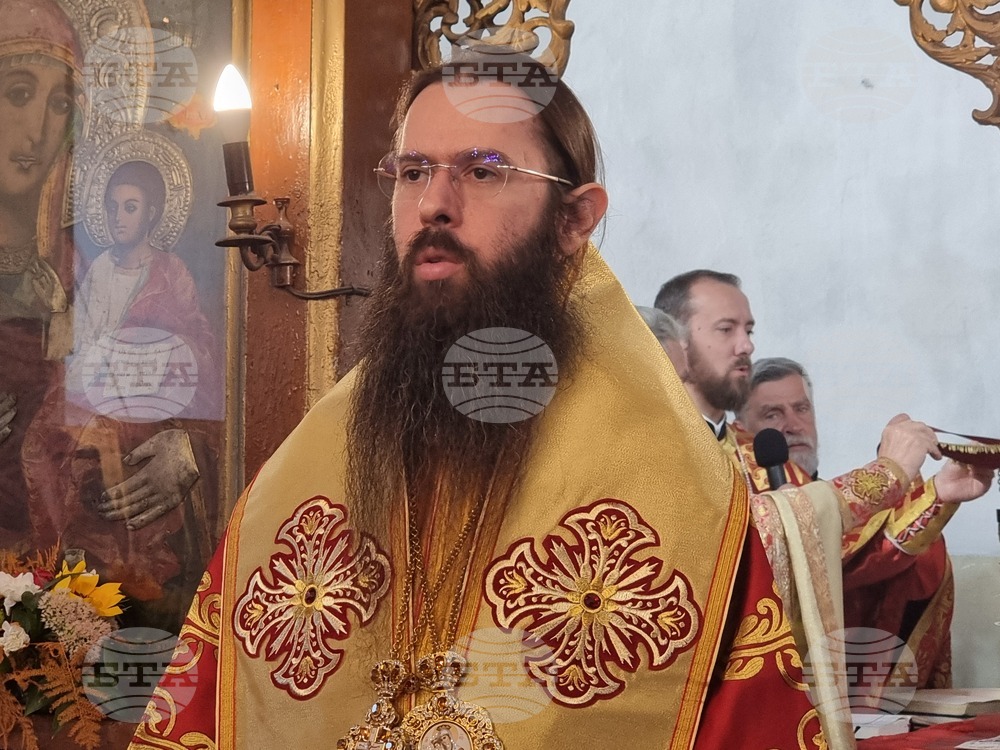 Сливен - митрополит - литургия