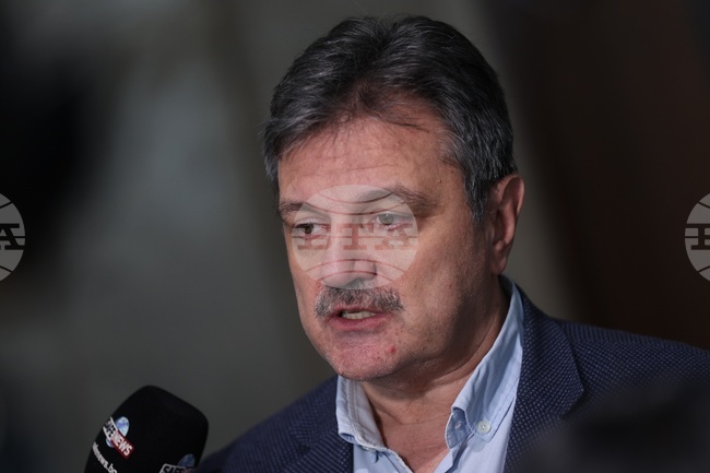 Народно събрание - кулоари - Александър Симидчиев - брифинг